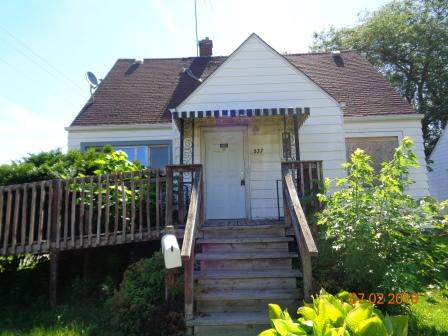 527 Gordon Ave., Calumet City, IL 60409