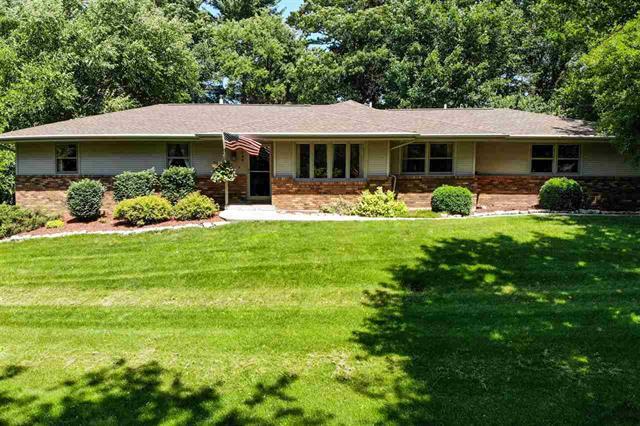 8380 Necedah Dr., Roscoe, IL 61073