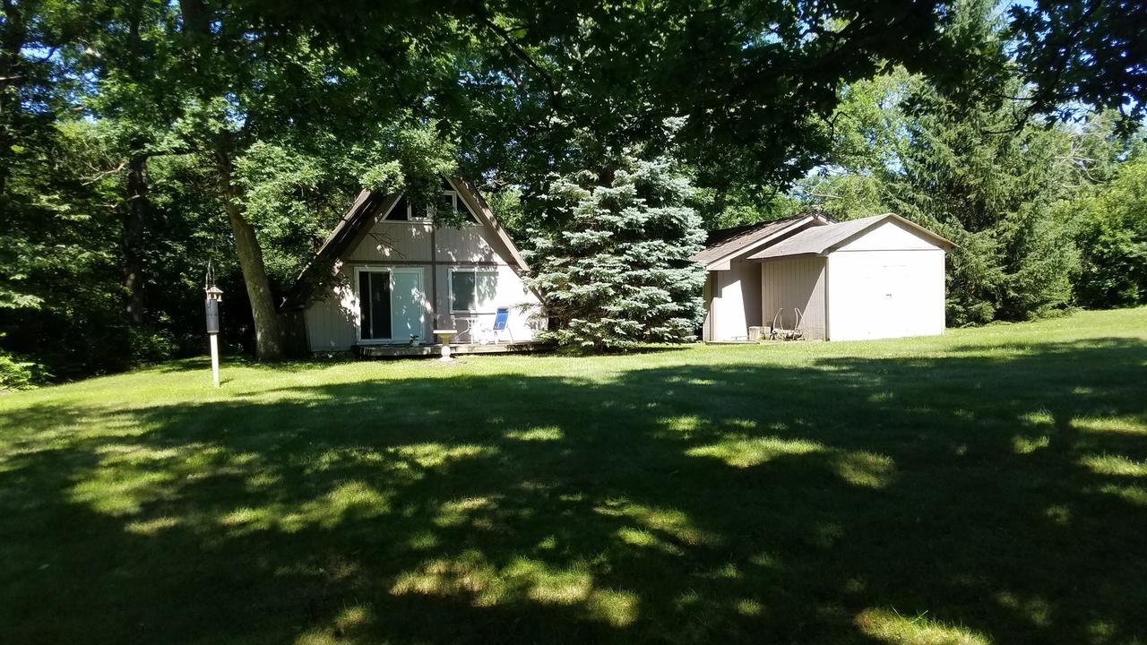 331 N Wild Cherry Dr., Dixon, IL 61021