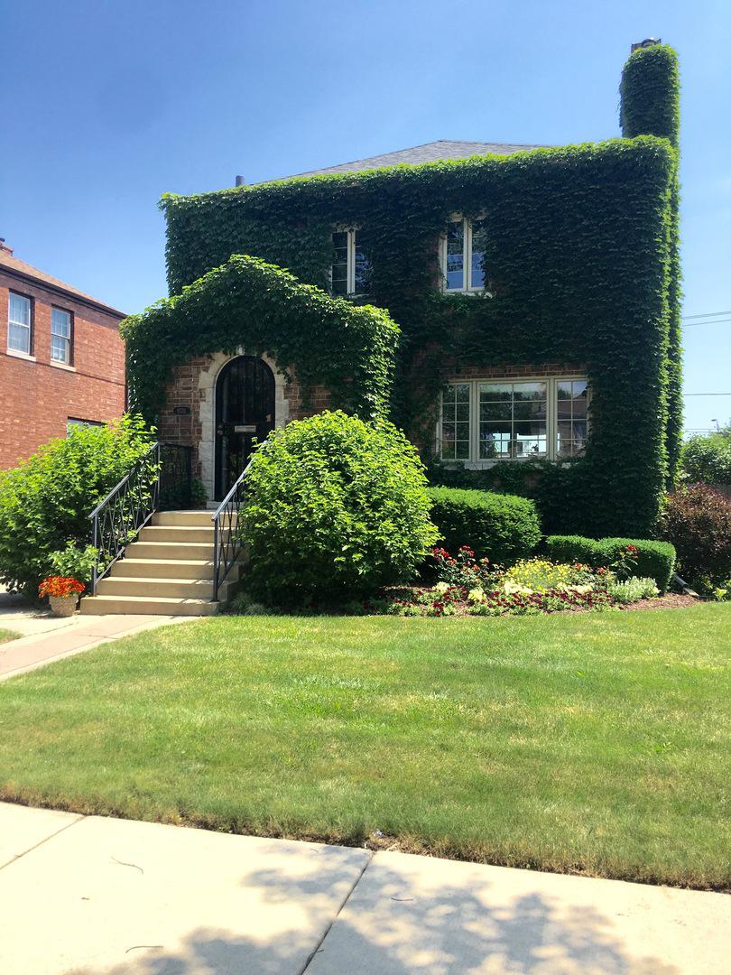 9531 Lacrosse Ave., Oak Lawn, IL 60453