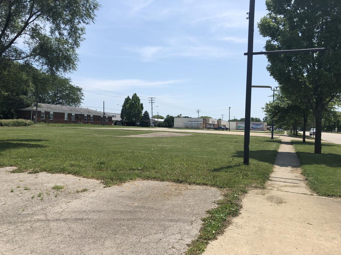 447 S Maplewood Dr., Rantoul, IL 61866