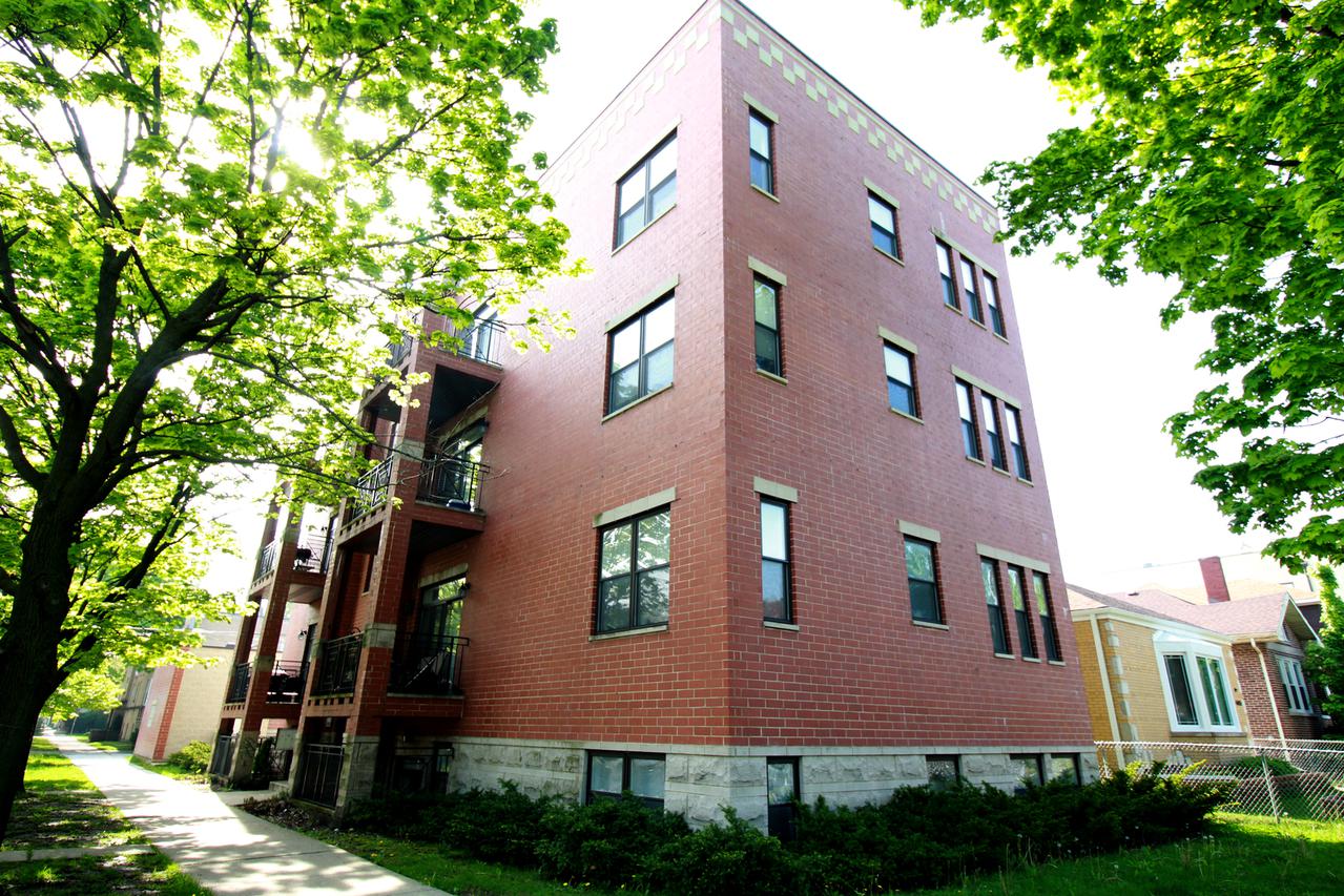 2551 W Arthur Ave. #3W, Chicago, IL 60645