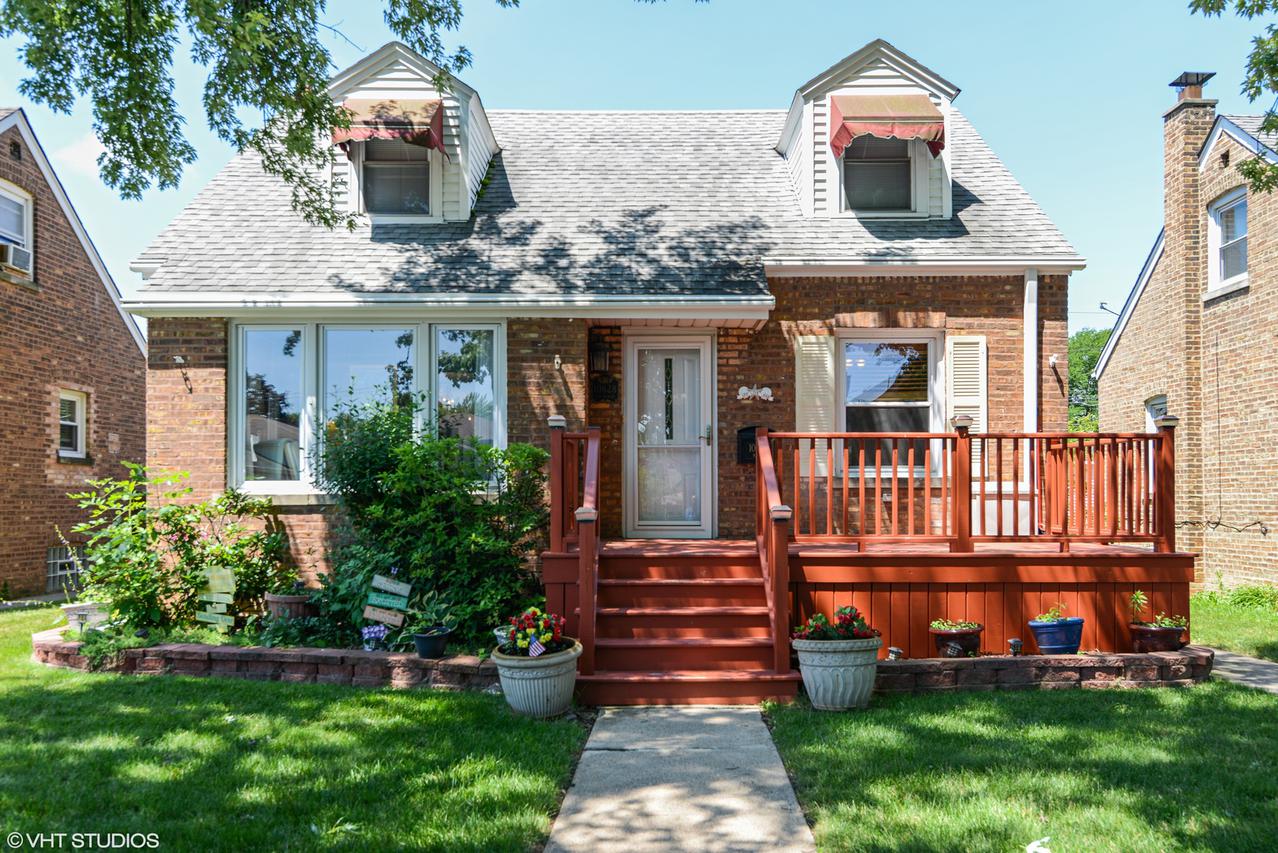 10628 S Whipple St., Chicago, IL 60655