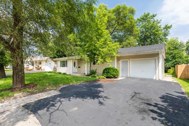 27 Hickory Dr., Carpentersville, IL 60110
