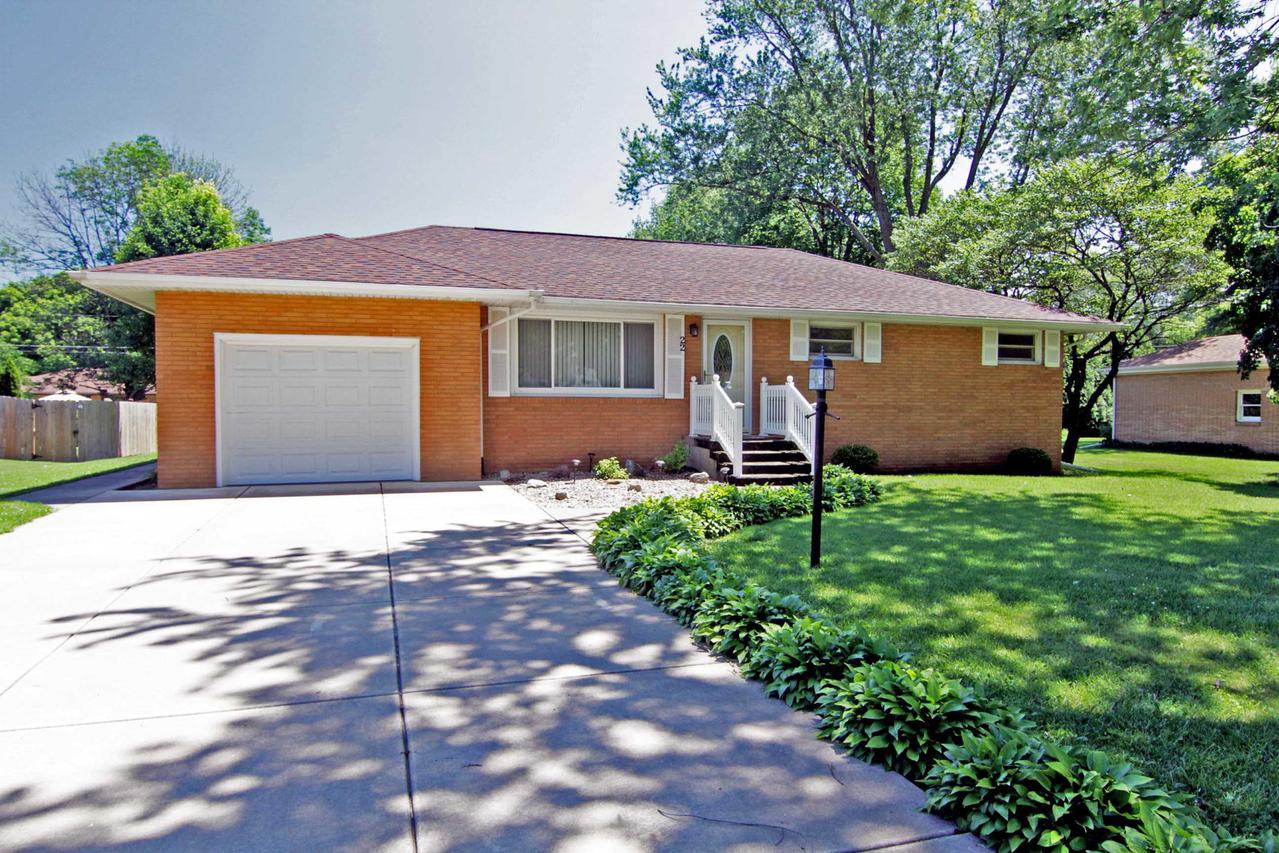22 Stacy Ave., Streator, IL 61364