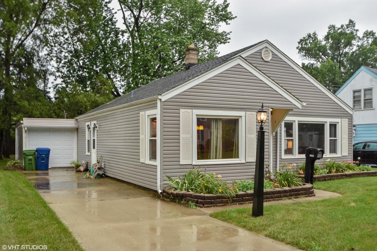 9309 S 50th Ave., Oak Lawn, IL 60453