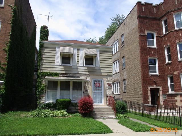 8152 S Kingston Ave., Chicago, IL 60617