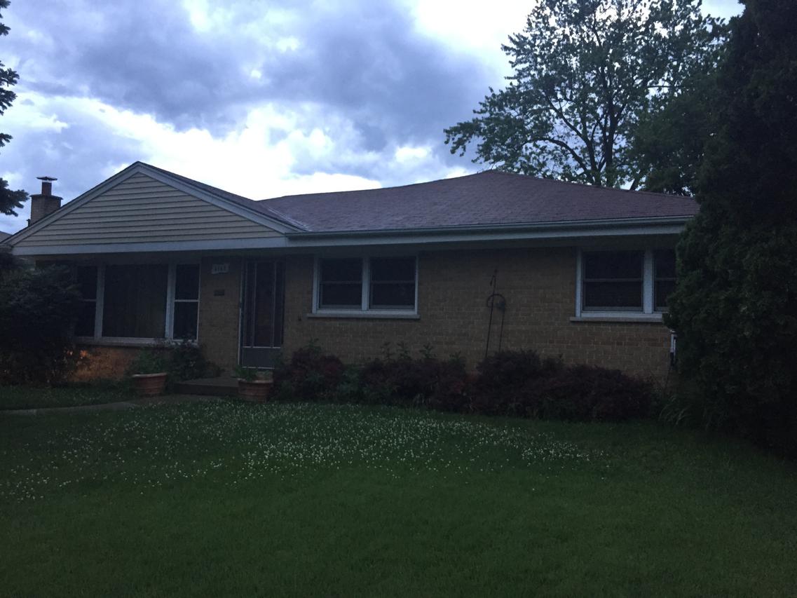 2166 Spruce Ave., Des Plaines, IL 60018