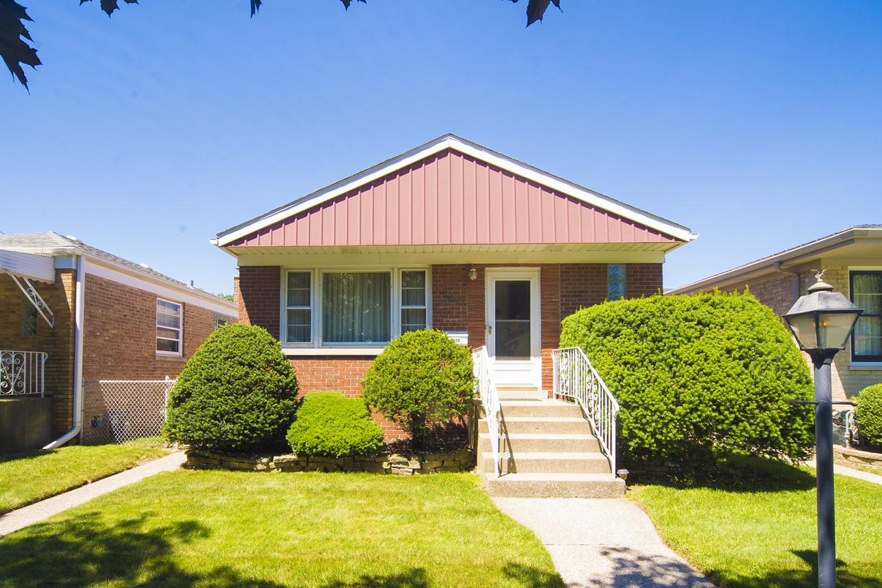 4228 Maple Ave., Stickney, IL 60402