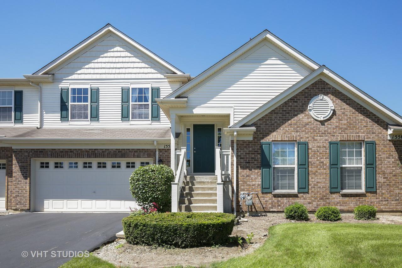 1552 Millbrook Dr., Algonquin, IL 60102