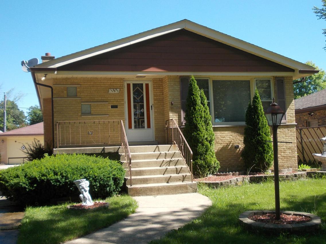 183 W 27th Pl., South Chicago Heights, IL 60411
