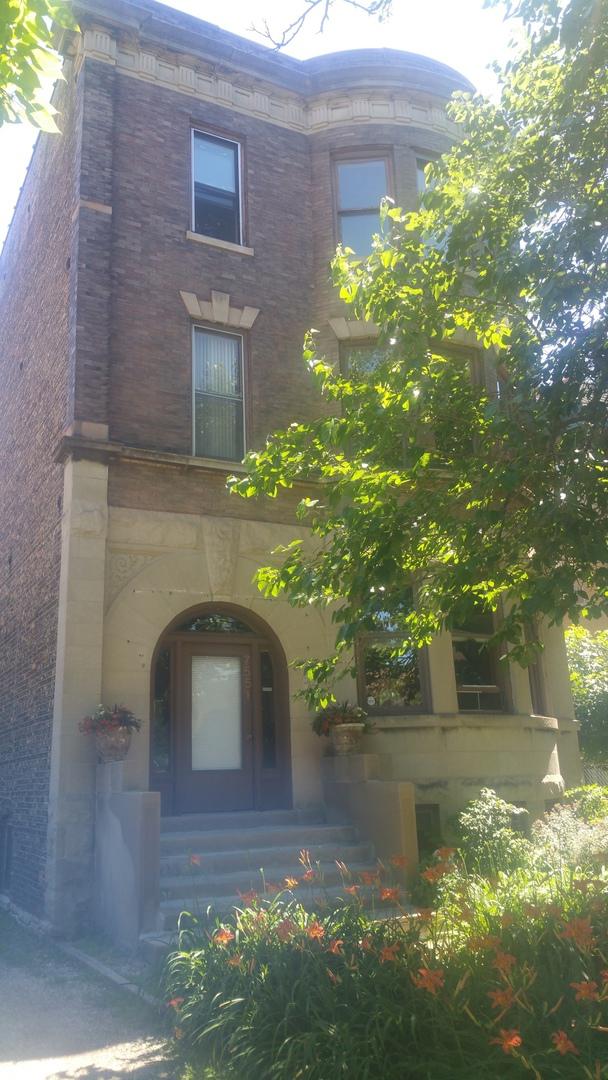 7551 S South Shore Dr., Chicago, IL 60649