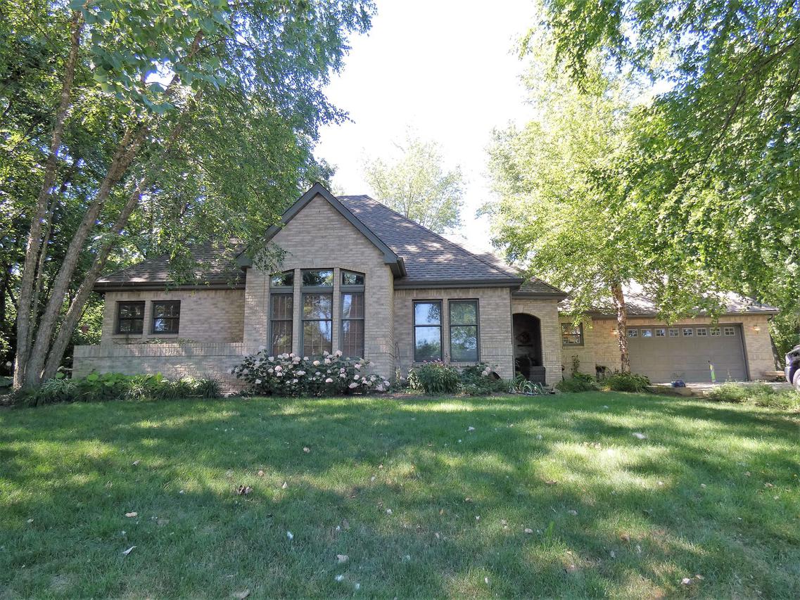 31 Birchwood Ln., St. Anne, IL 60964