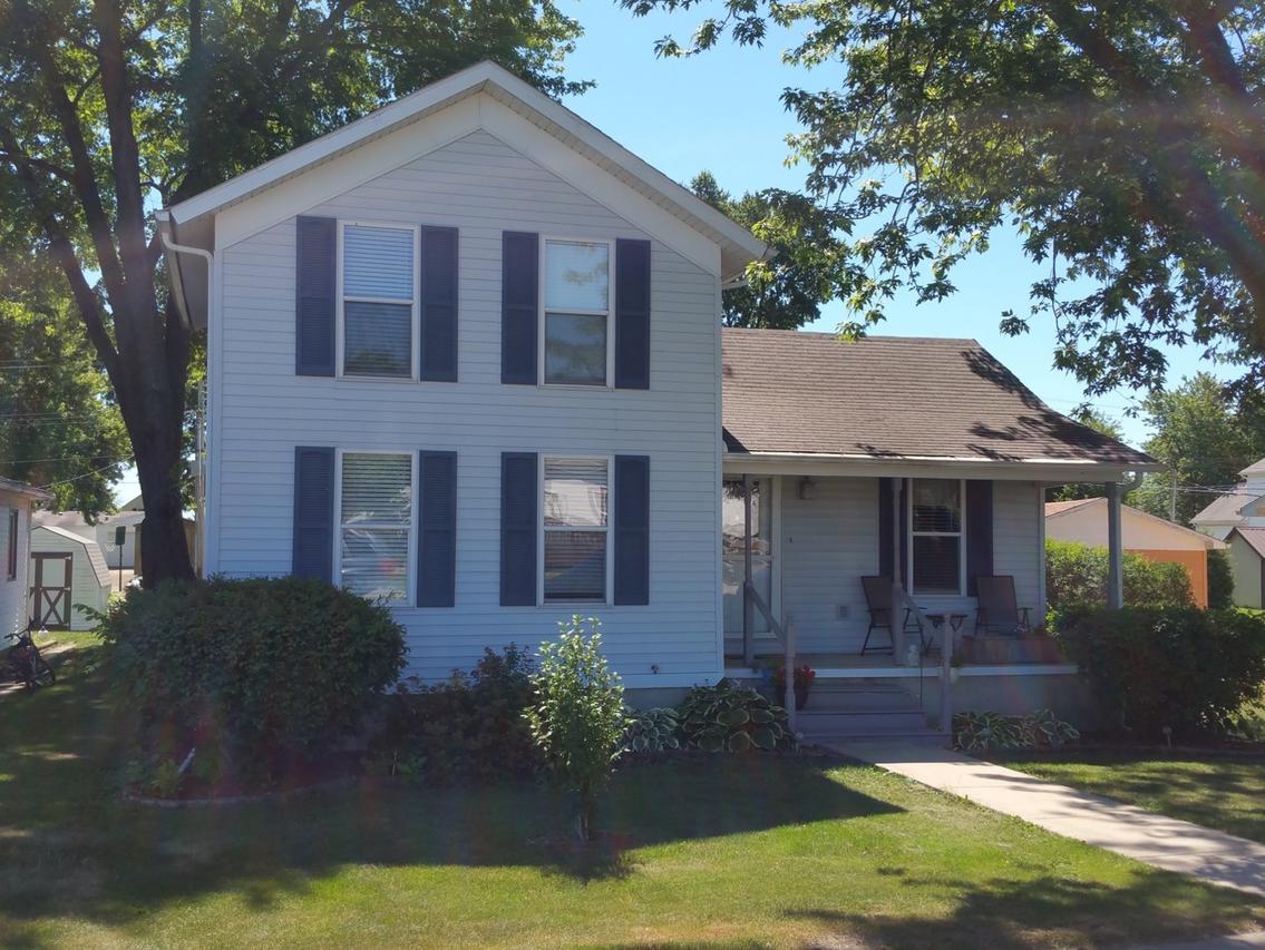270 S Oak St., Chebanse, IL 60922