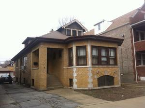8422 S Saginaw Ave., Chicago, IL 60617