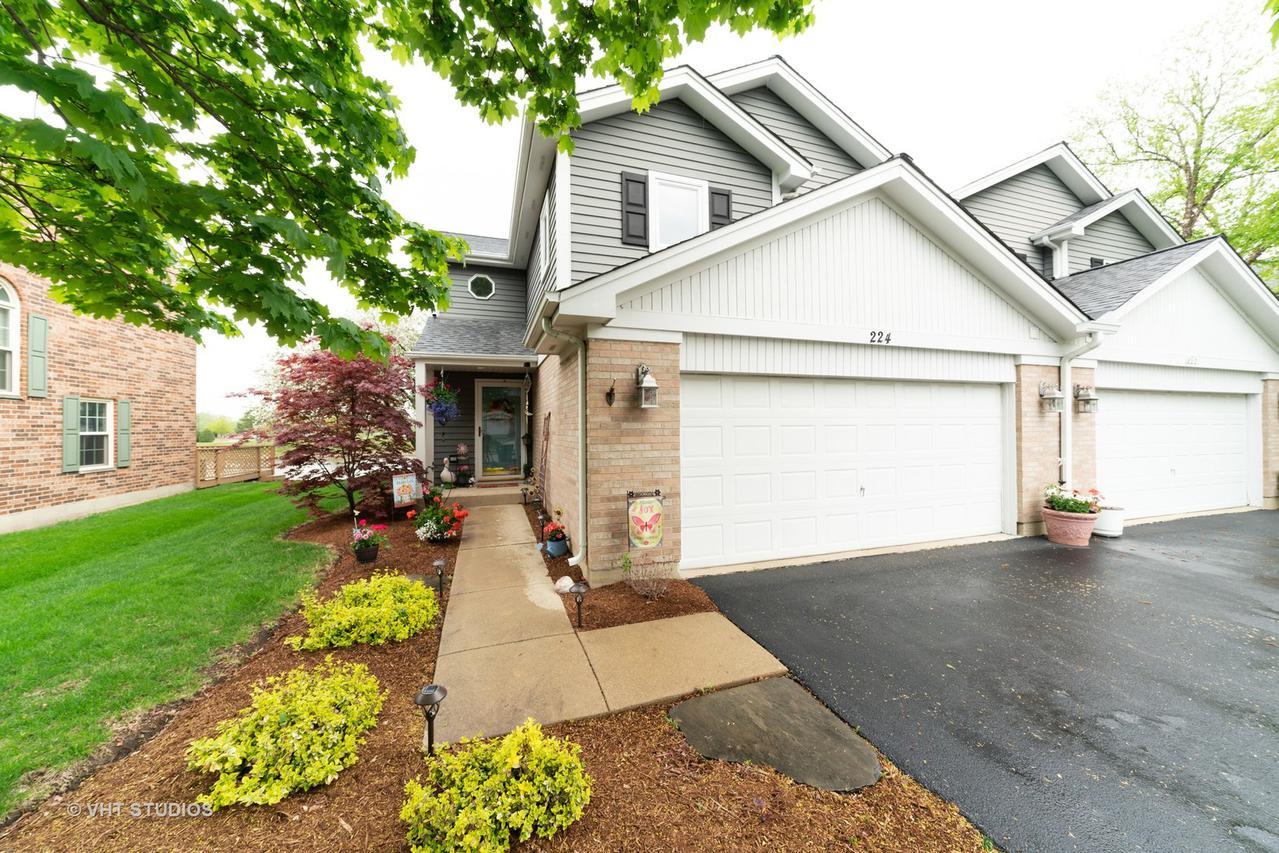 224 Carlisle Ave., Westmont, IL 60559