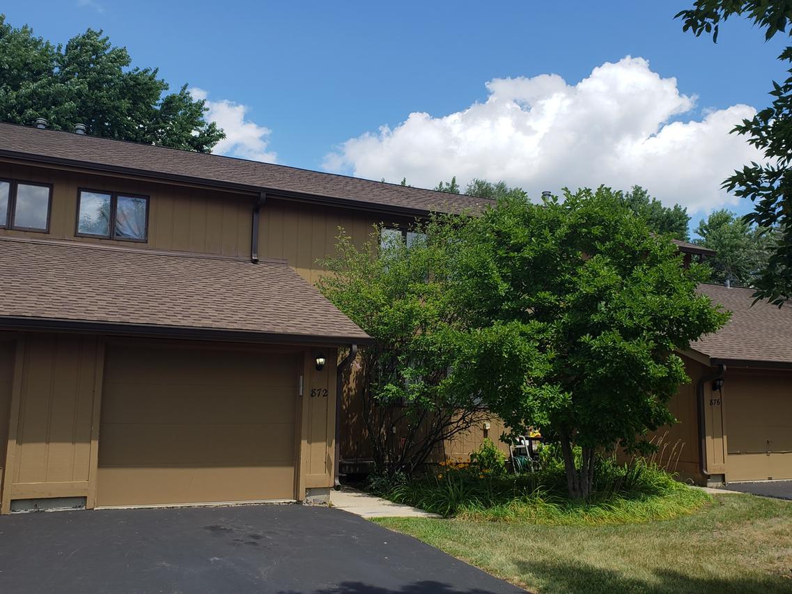 872 Stratford Ct., Grayslake, IL 60030