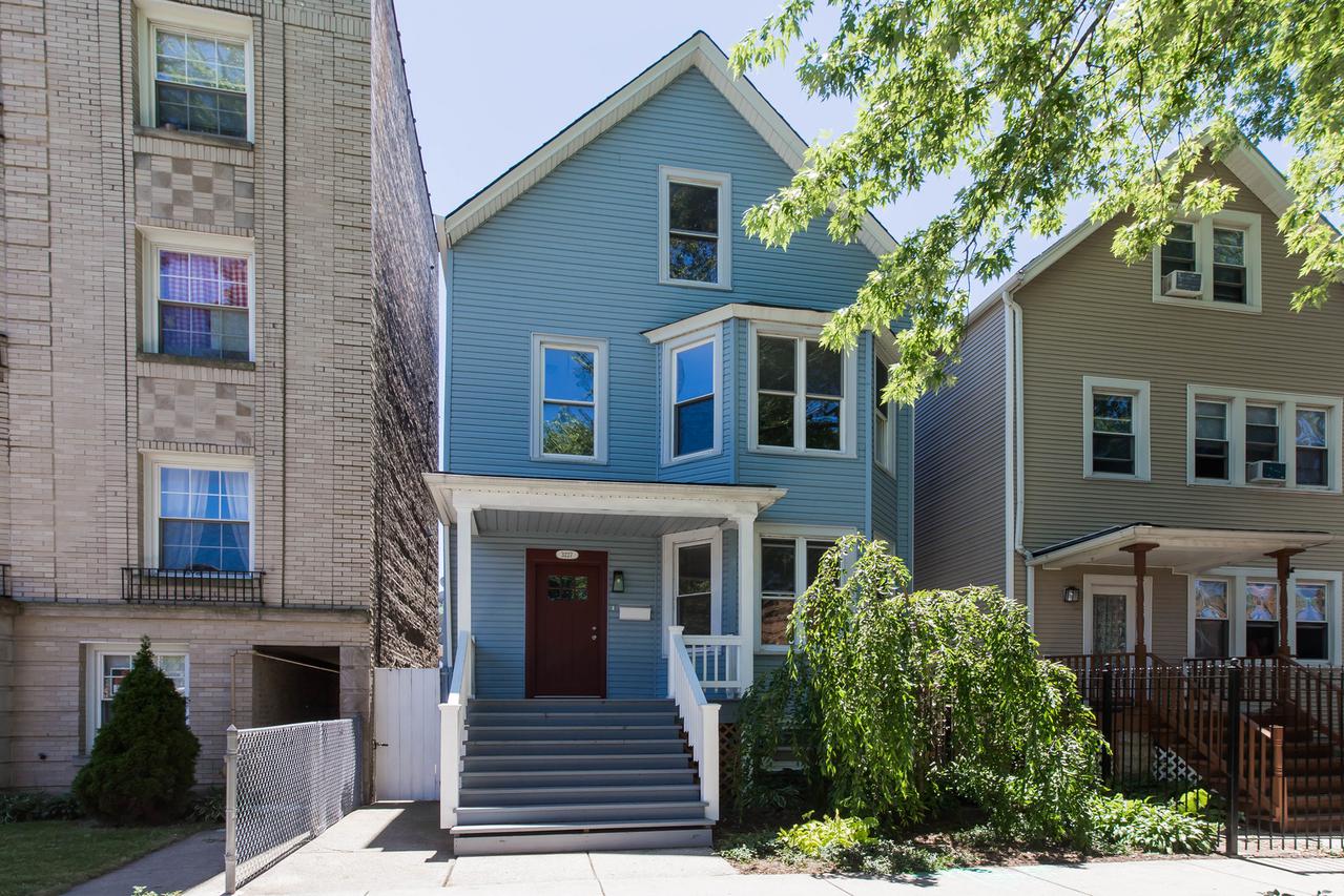 3227 W Warner Ave., Chicago, IL 60618