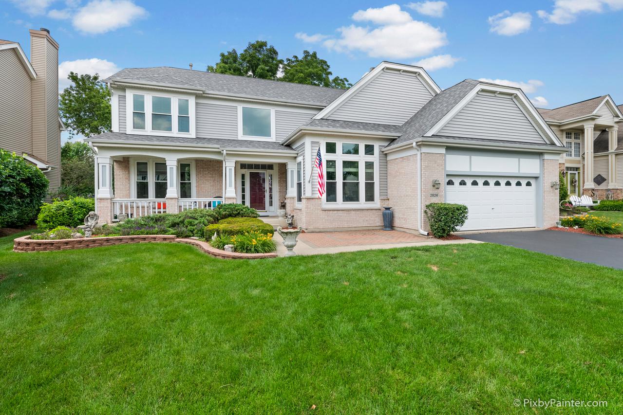 2824 Davenport Dr., West Chicago, IL 60185