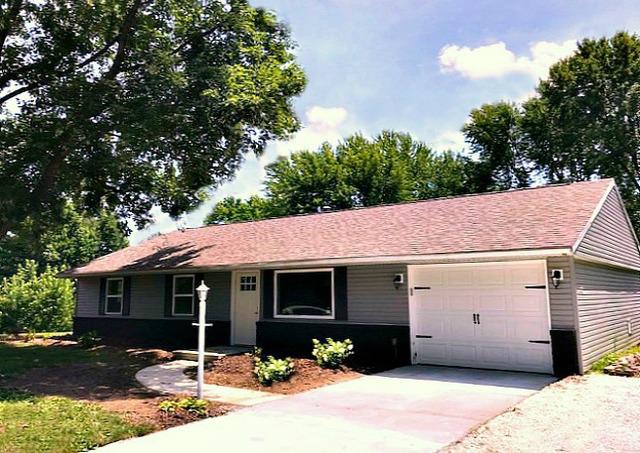 3009 W John St., Champaign, IL 61821