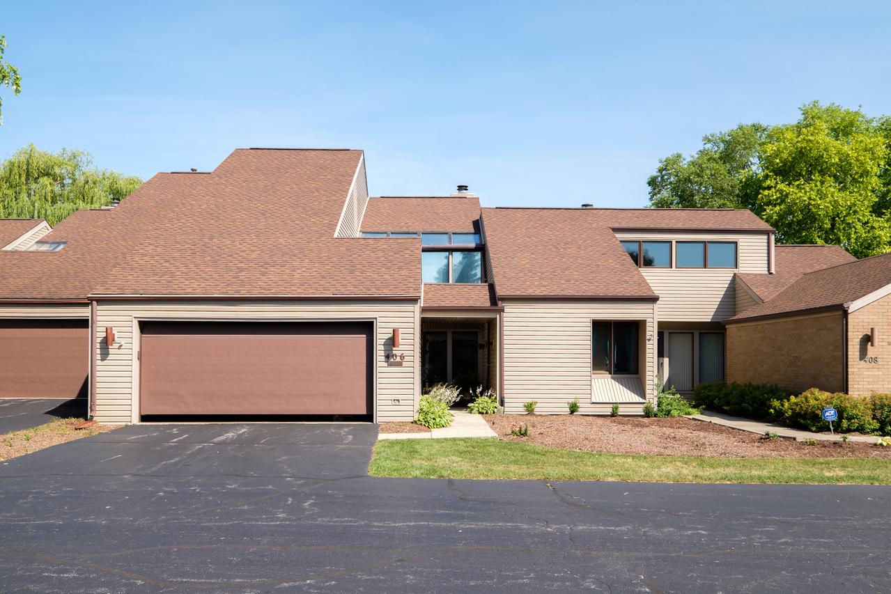 406 Bienterra Tr. #2, Rockford, IL 61107
