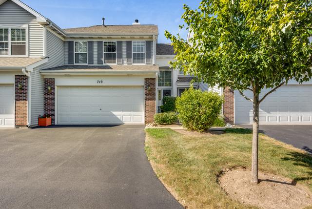 719 Timothy Ct., East Dundee, IL 60118