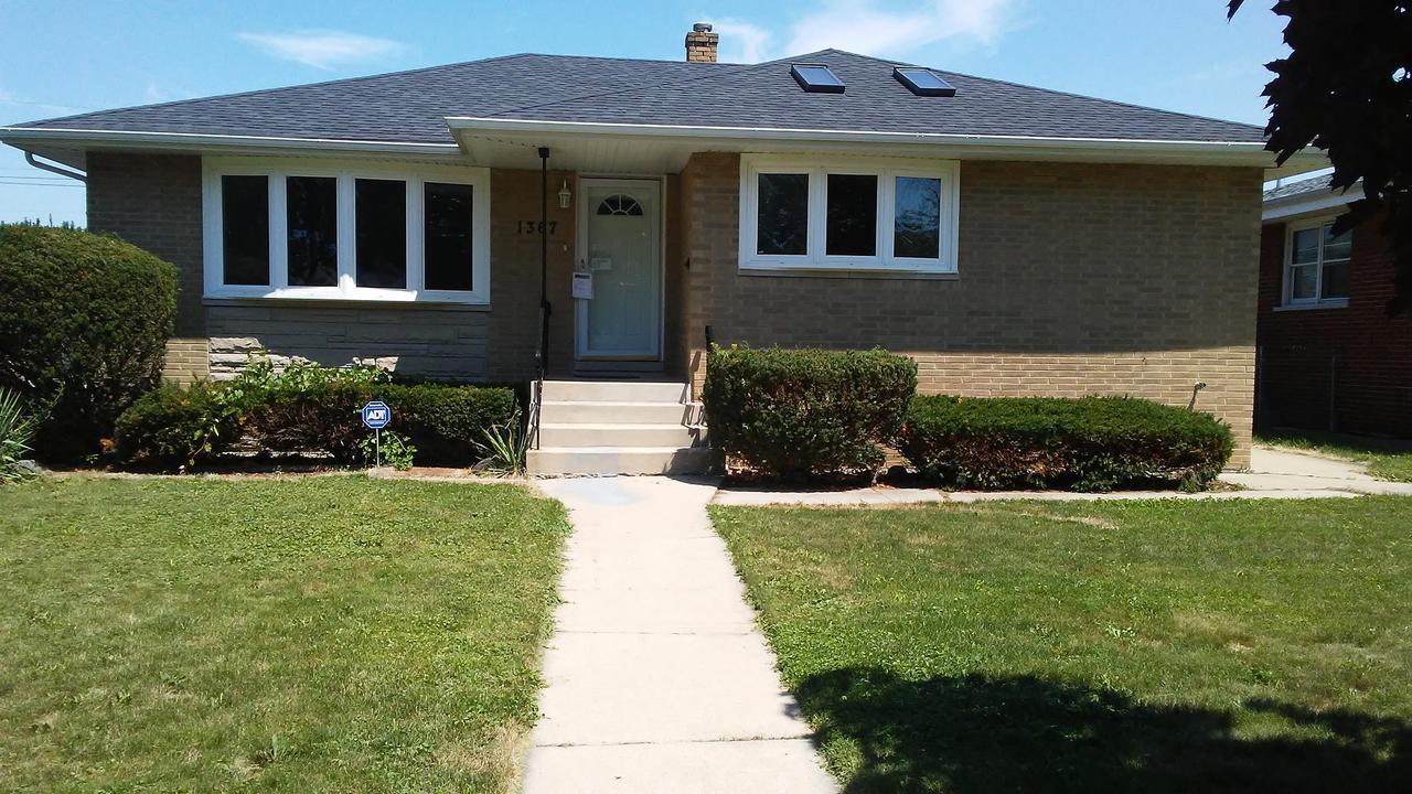 1367 Superior Ave., Calumet City, IL 60409