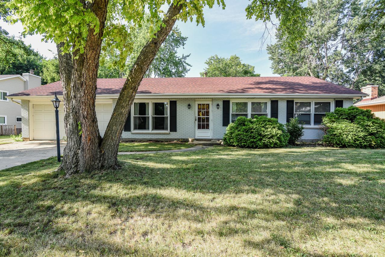 2251 Gettysburg Dr., Aurora, IL 60506