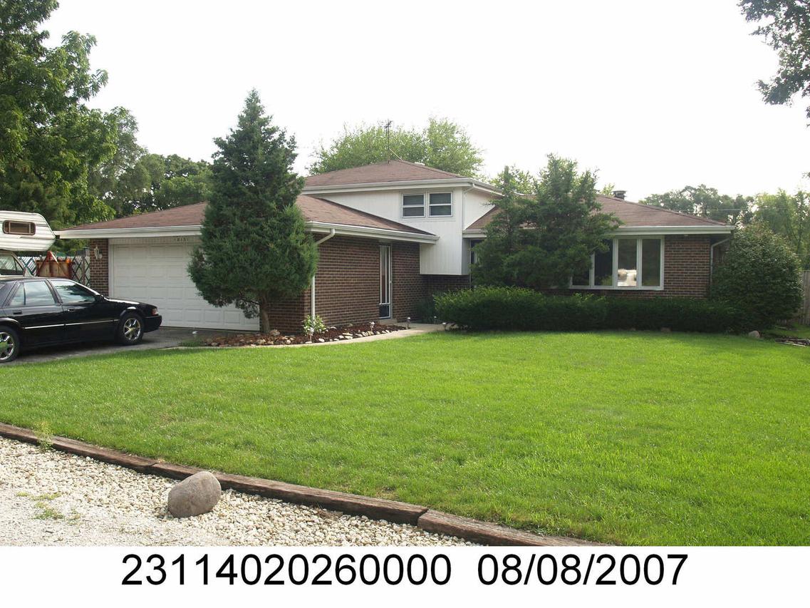 10151 S 84th Ave., Palos Hills, IL 60465