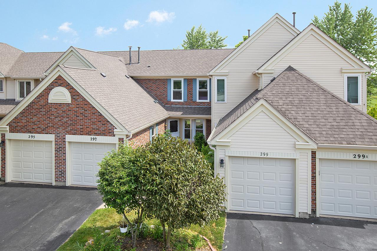 297 University Ln., Elk Grove Village, IL 60007