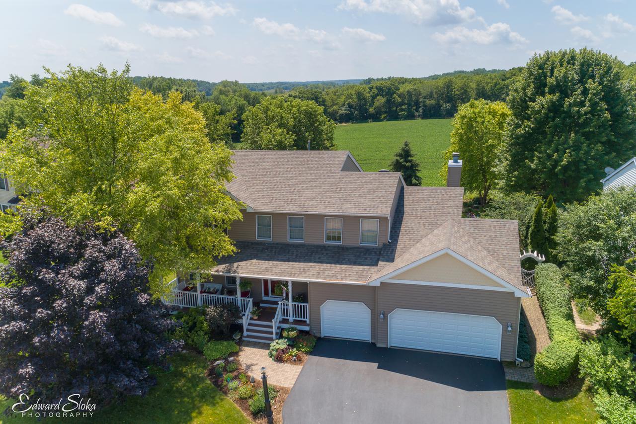 3205 Foxview Highland Dr., Mchenry, IL 60050