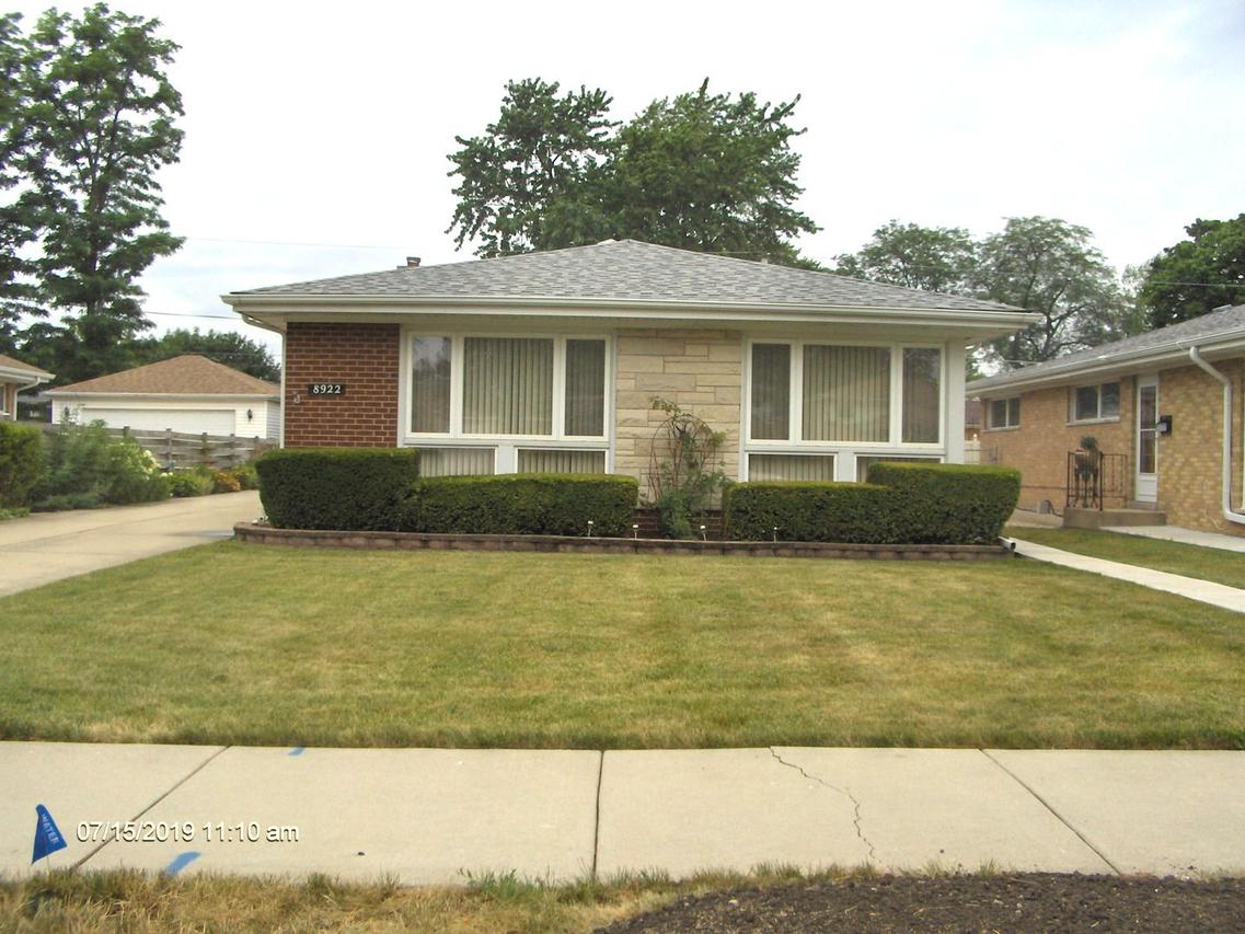 8922 National Ave., Morton Grove, IL 60053