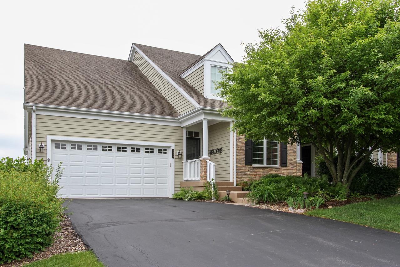 4233 Weatherstone Rd., Crystal Lake, IL 60014