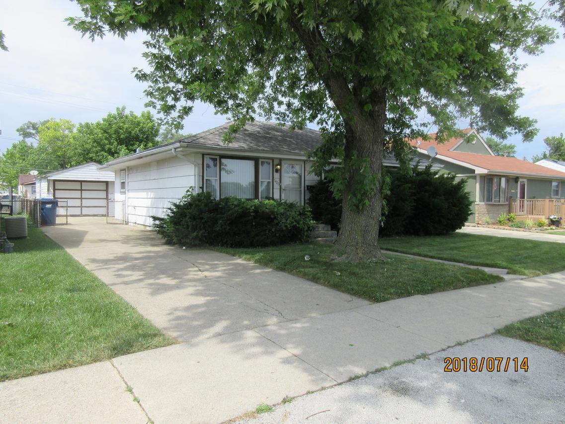 7426 W 115th St., Worth, IL 60482