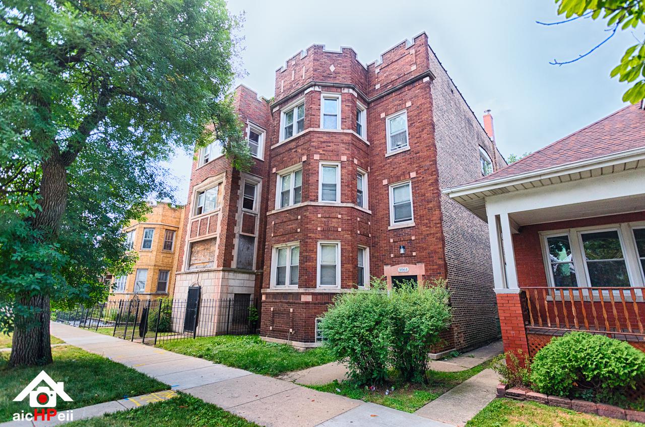 3064 E Cheltenham Pl., Chicago, IL 60649