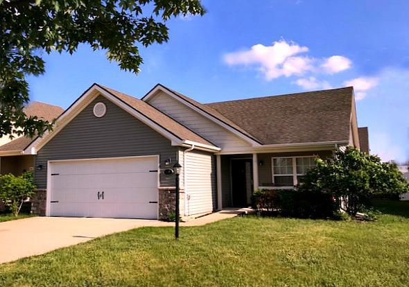 409 Lauterbur Ln., Champaign, IL 61822