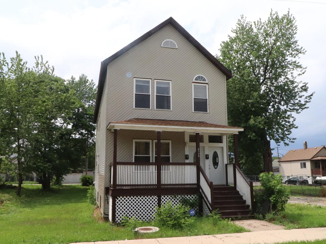 8720 S Mackinaw Ave., Chicago, IL 60617