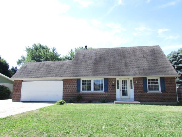 71 Dartmoor Dr., Crystal Lake, IL 60014