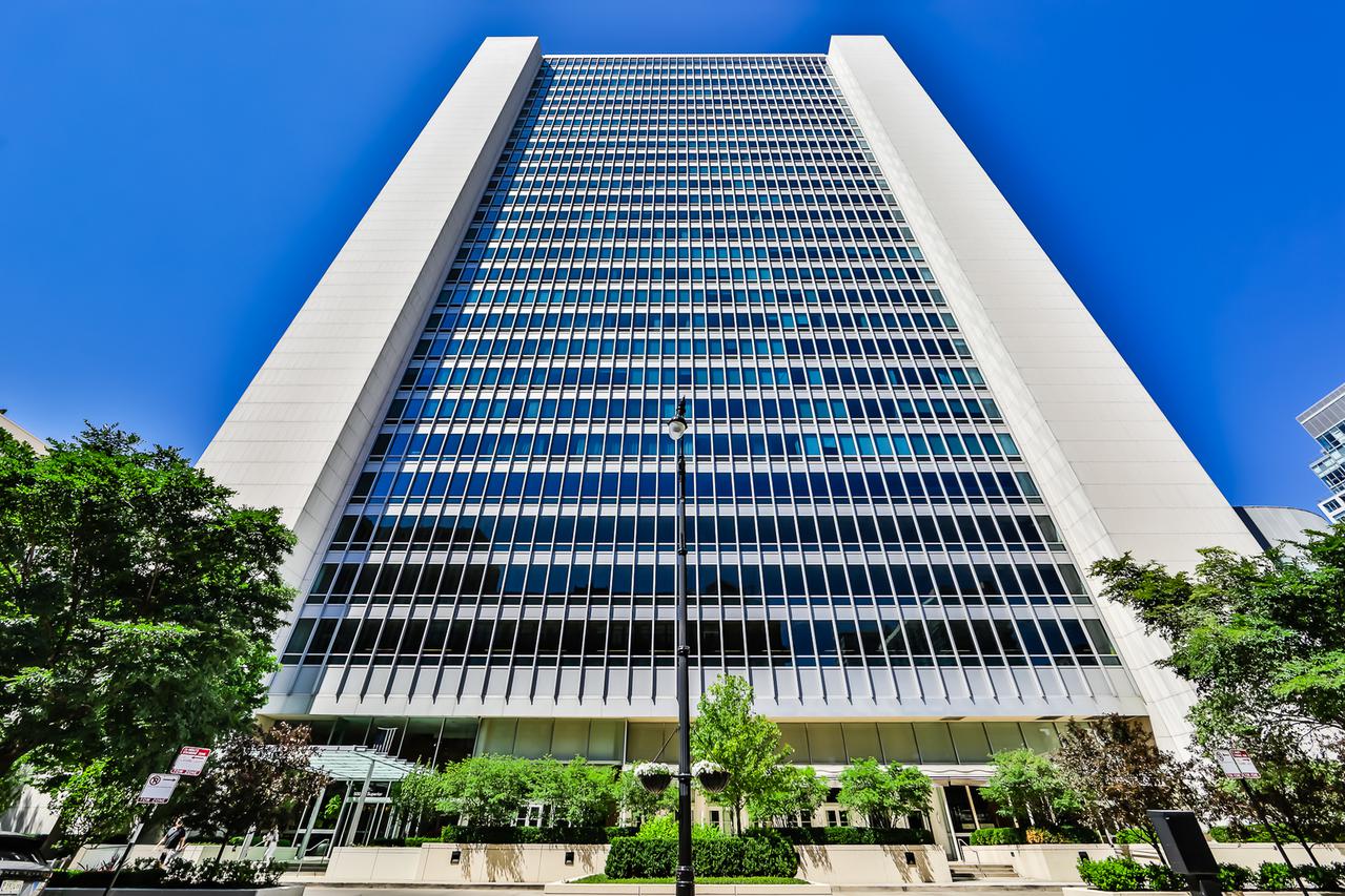 500 Superior St. #1907, Chicago, IL 60654