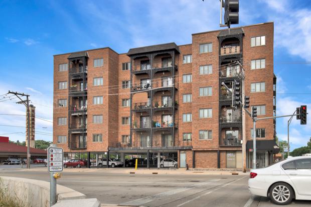 7912 W North Ave. #501, Elmwood Park, IL 60707