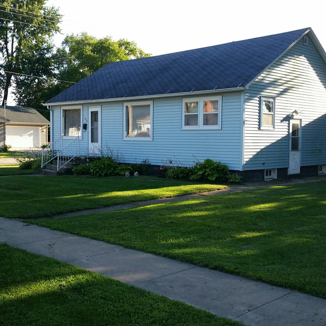 106 N Metcalf Ave., Amboy, IL 61310