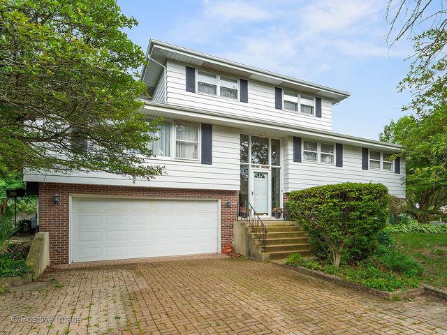 1738 Gigi Ln., Darien, IL 60561