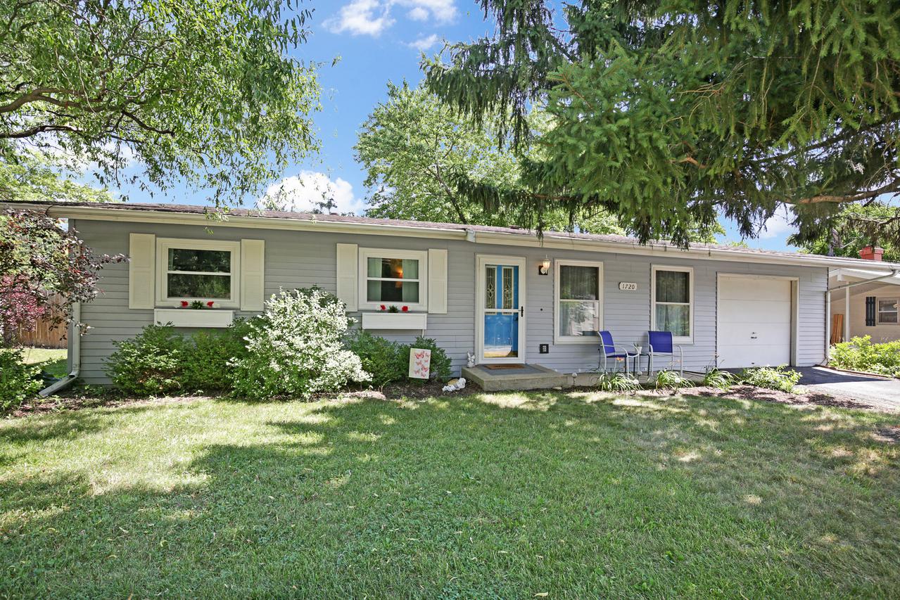 1720 7th Ave., St. Charles, IL 60174
