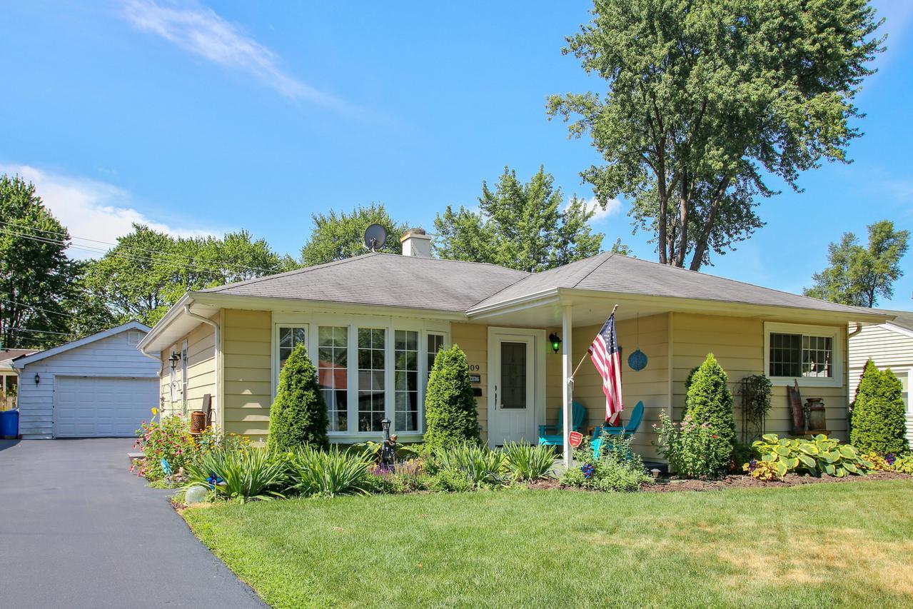 3009 Hawk Ln., Rolling Meadows, IL 60008