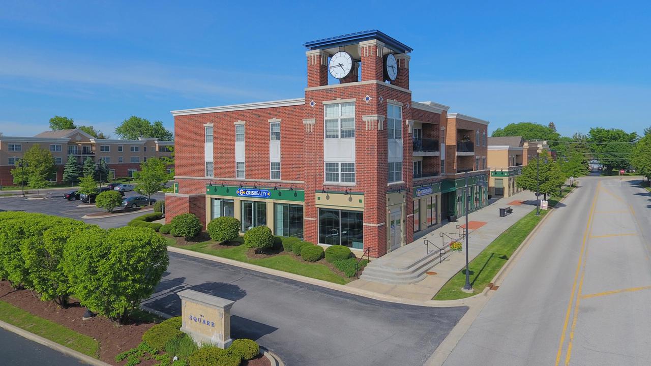 29 Old Frankfort Way #205, Frankfort, IL 60423