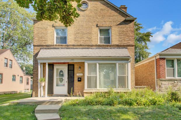 2842 W Chase Ave., Chicago, IL 60645
