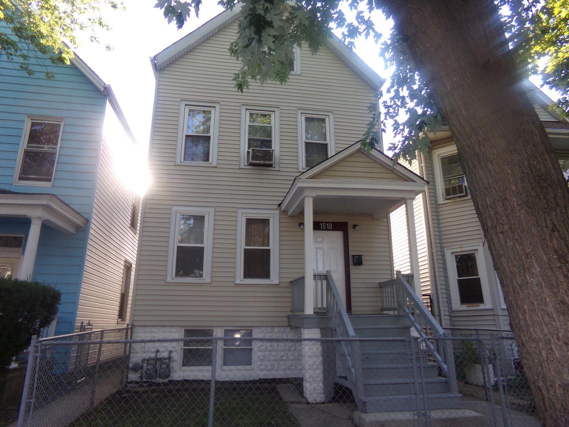 1510 S 49th Ave., Cicero, IL 60804