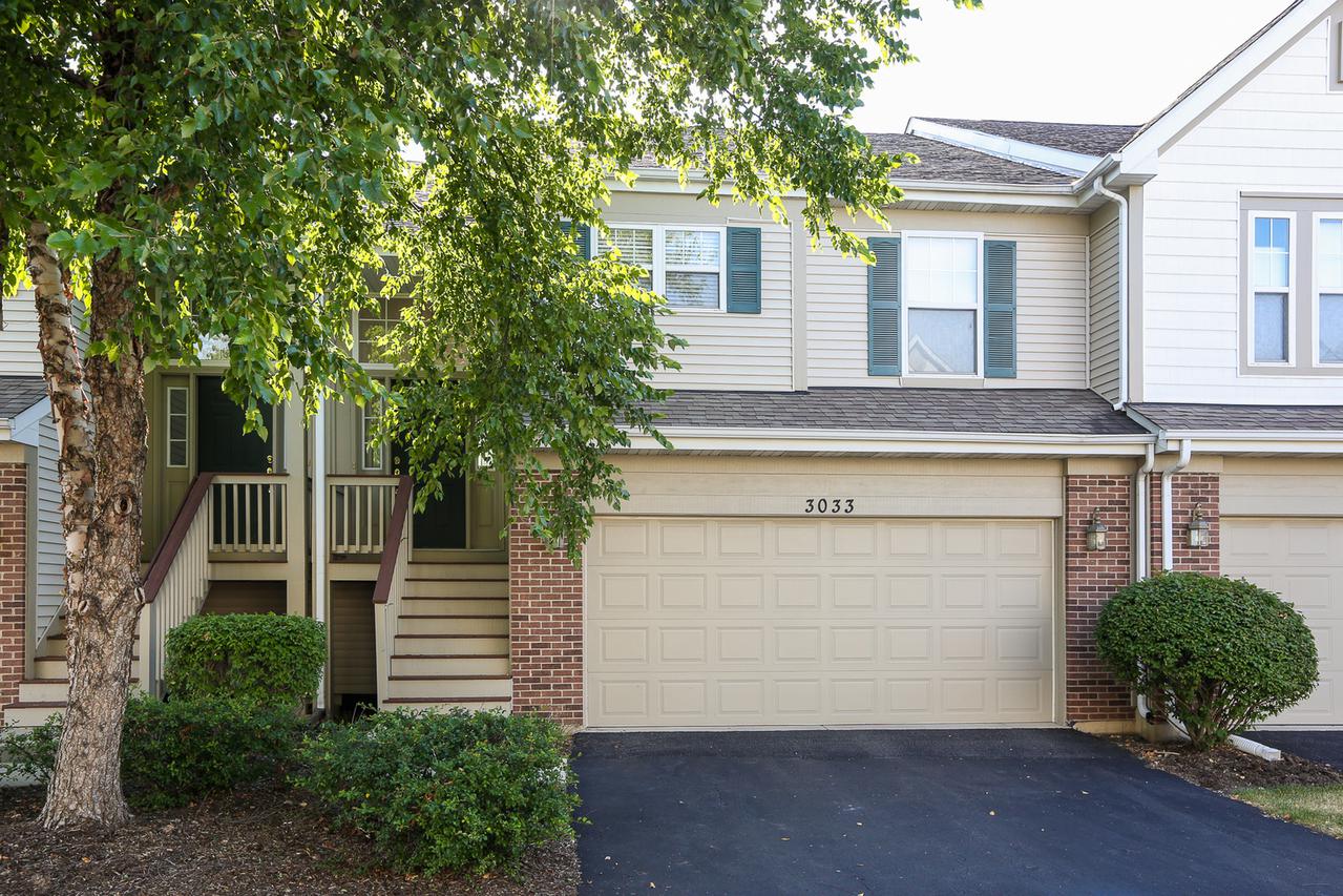 3033 Saganashkee Ln., Naperville, IL 60564