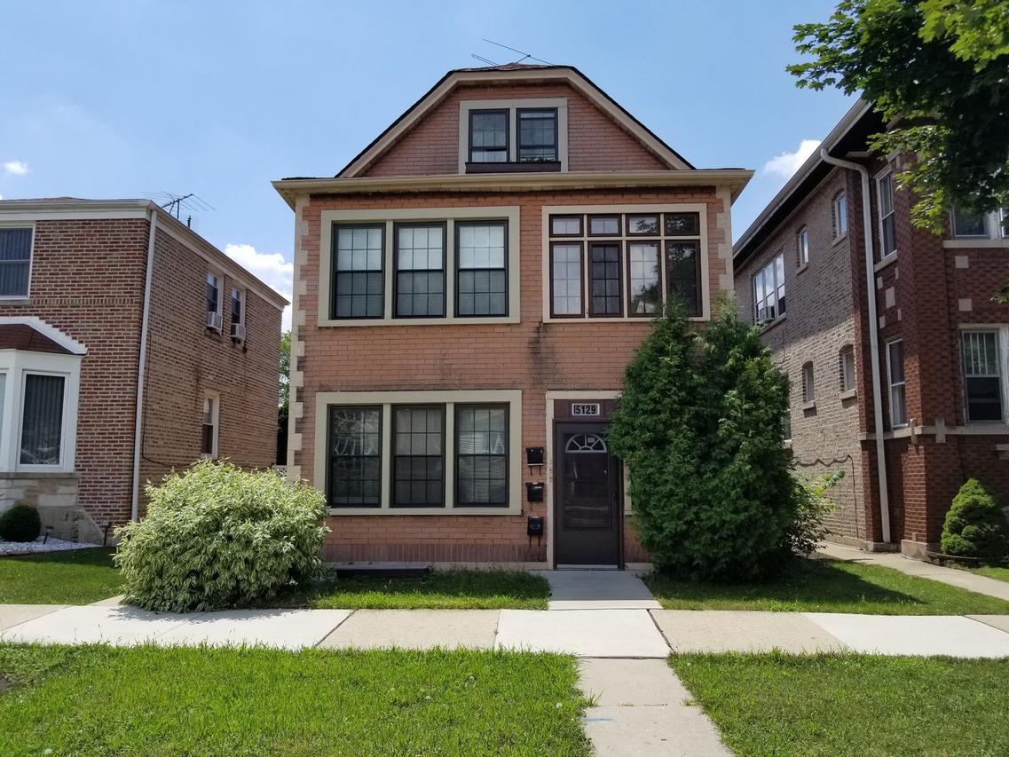 5129 W Roscoe St., Chicago, IL 60641