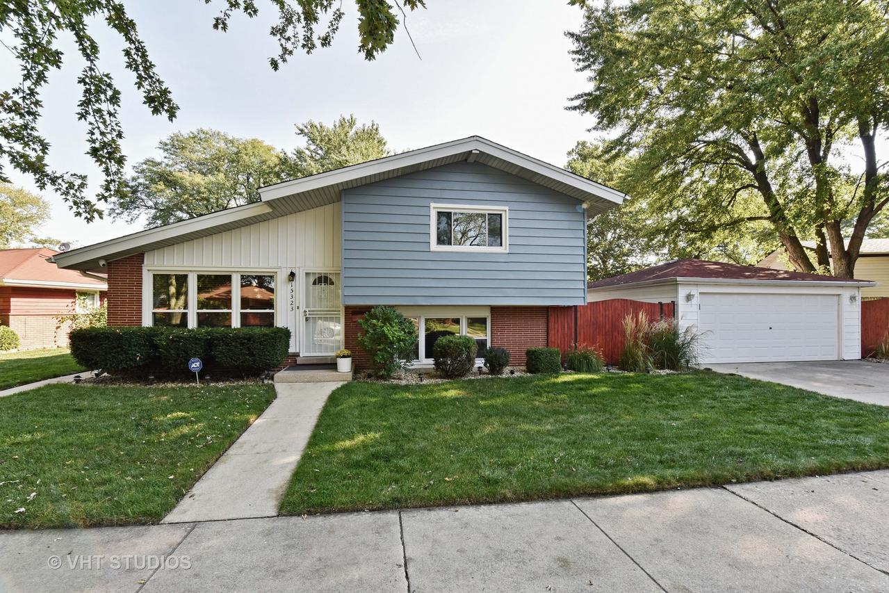 15323 Hastings Dr., Dolton, IL 60419